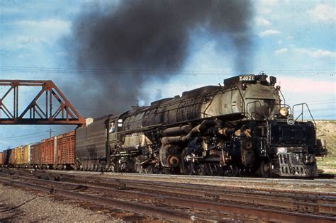 Contact information for renew-deutschland.de - Big Boy weighs in at 600 tons, is 132 feet long, and can move at up to 80 miles per hour while pulling a fully loaded freight train with the force of about 7,000 hp. Union Pacific introduced the first of 25 of these steam locomotives in 1941 and retired them from active service in July 1959. . Several 4-8-8-4 locomotives later went to museums ...